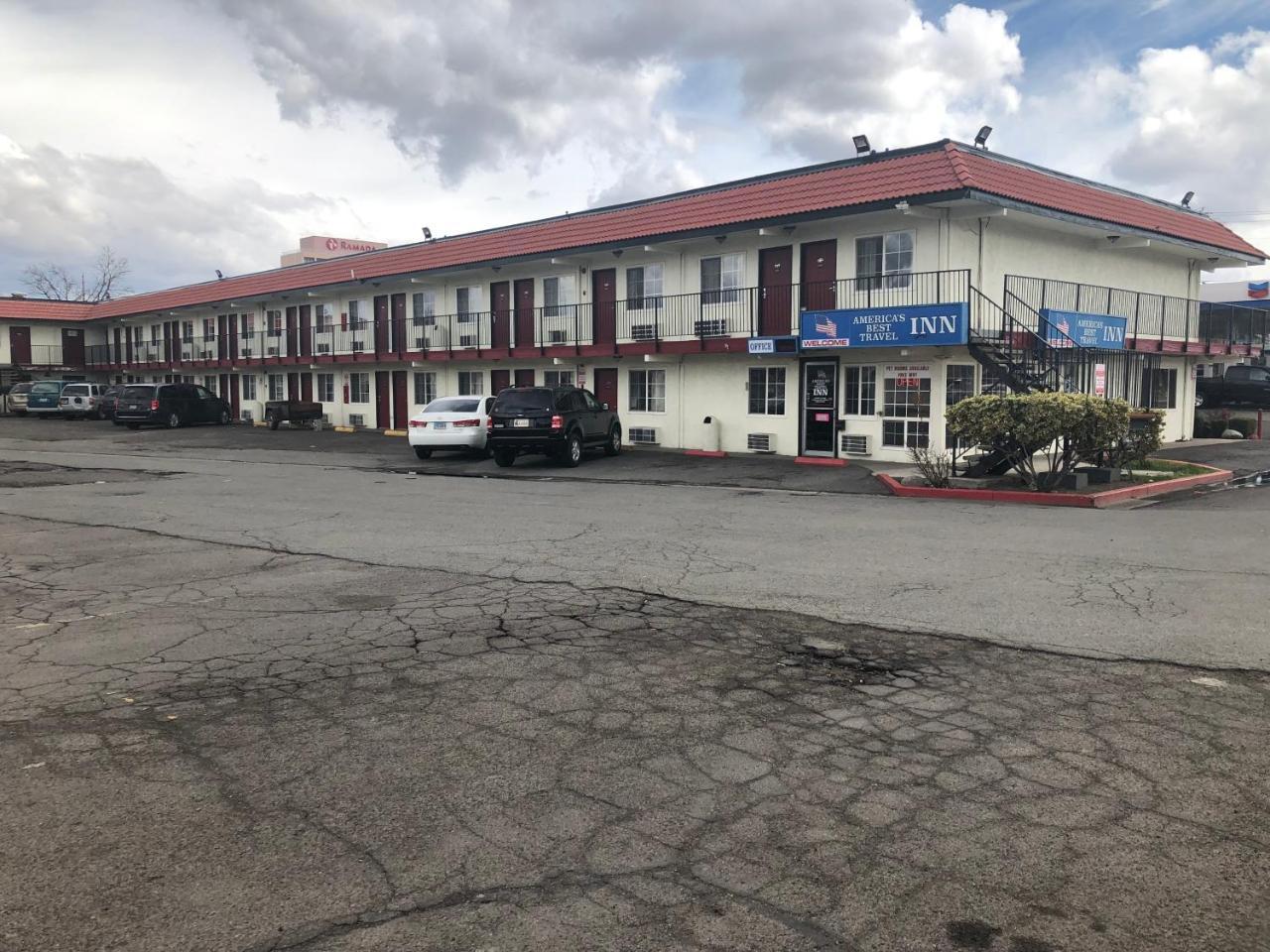 America'S Best Travel Inn รีโน ภายนอก รูปภาพ